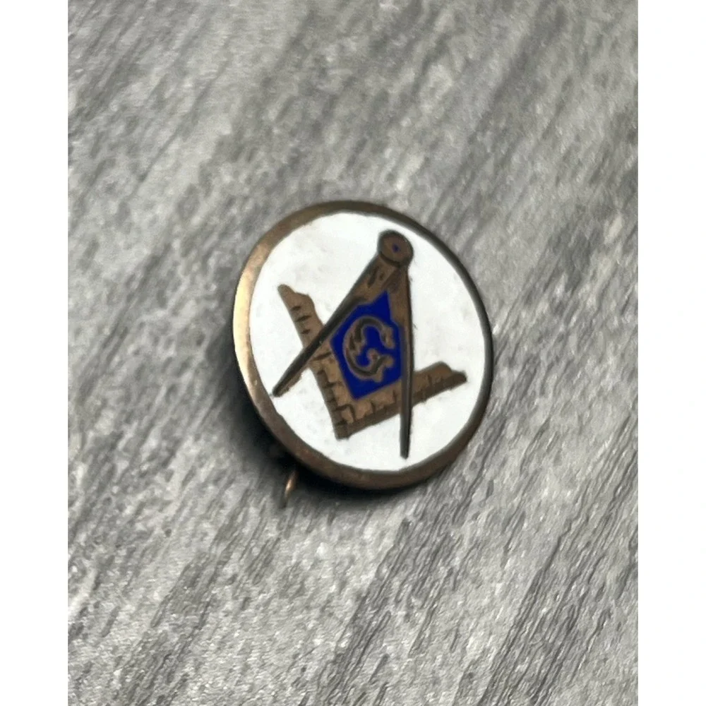 Vintage Masonic Freemasonry‎ Square & Compasses G Lapel Pin Brooch Emblem